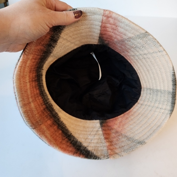 Urban Outfitters Beushed Weave Bucket Hat - Picture 4 of 5